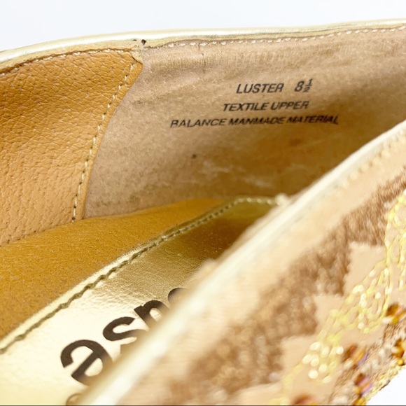 Dollhouse gold embroidered beaded pointed toe heel - Picture 10 of 10